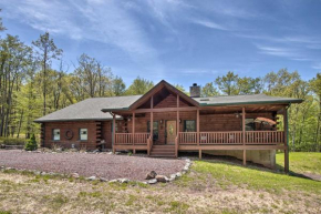 Pocono Cabin Retreat with Deck about 9 Mi to Hickory Run